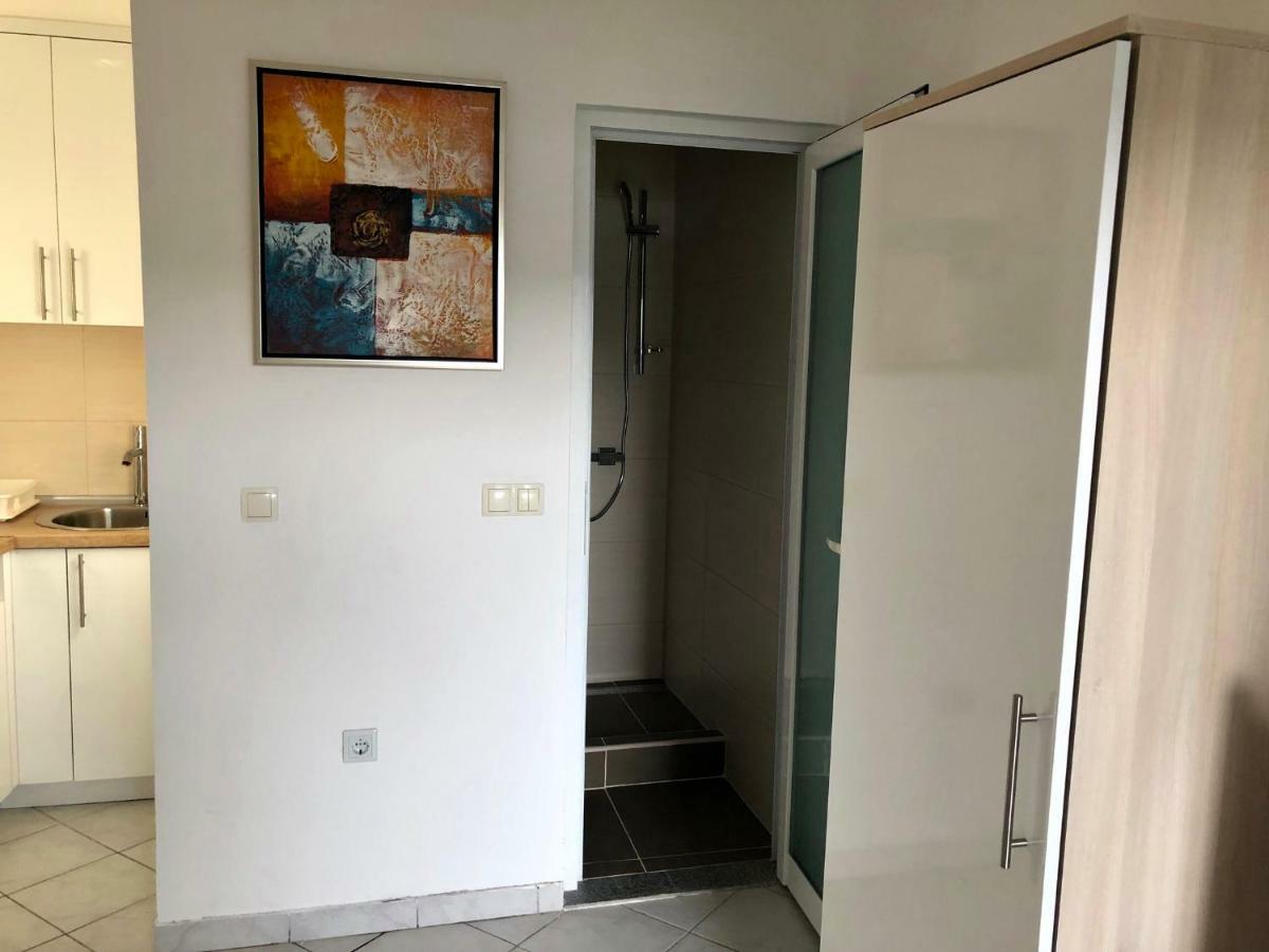 Apartments Lukrecia 内乌姆 外观 照片
