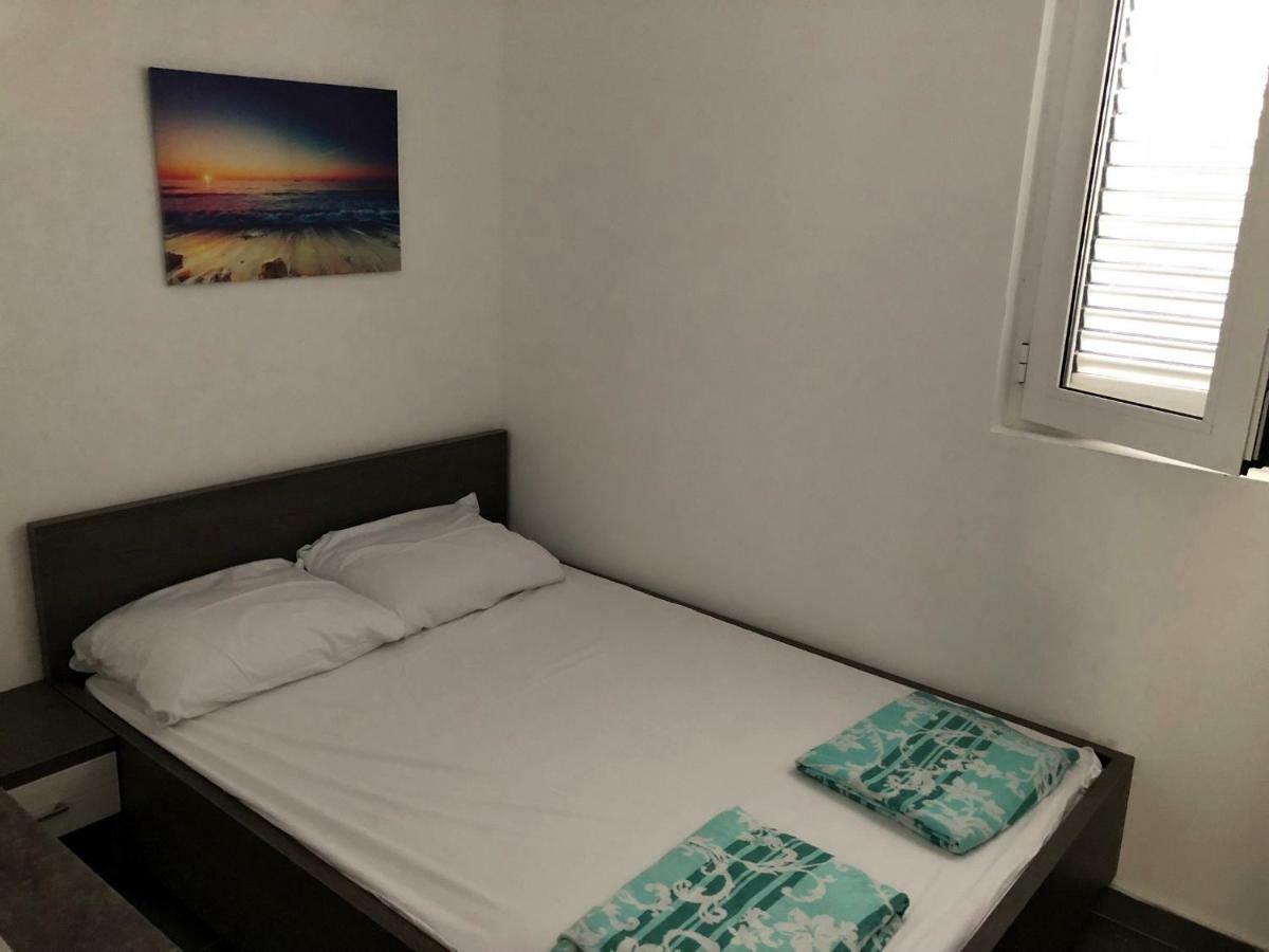 Apartments Lukrecia 内乌姆 外观 照片